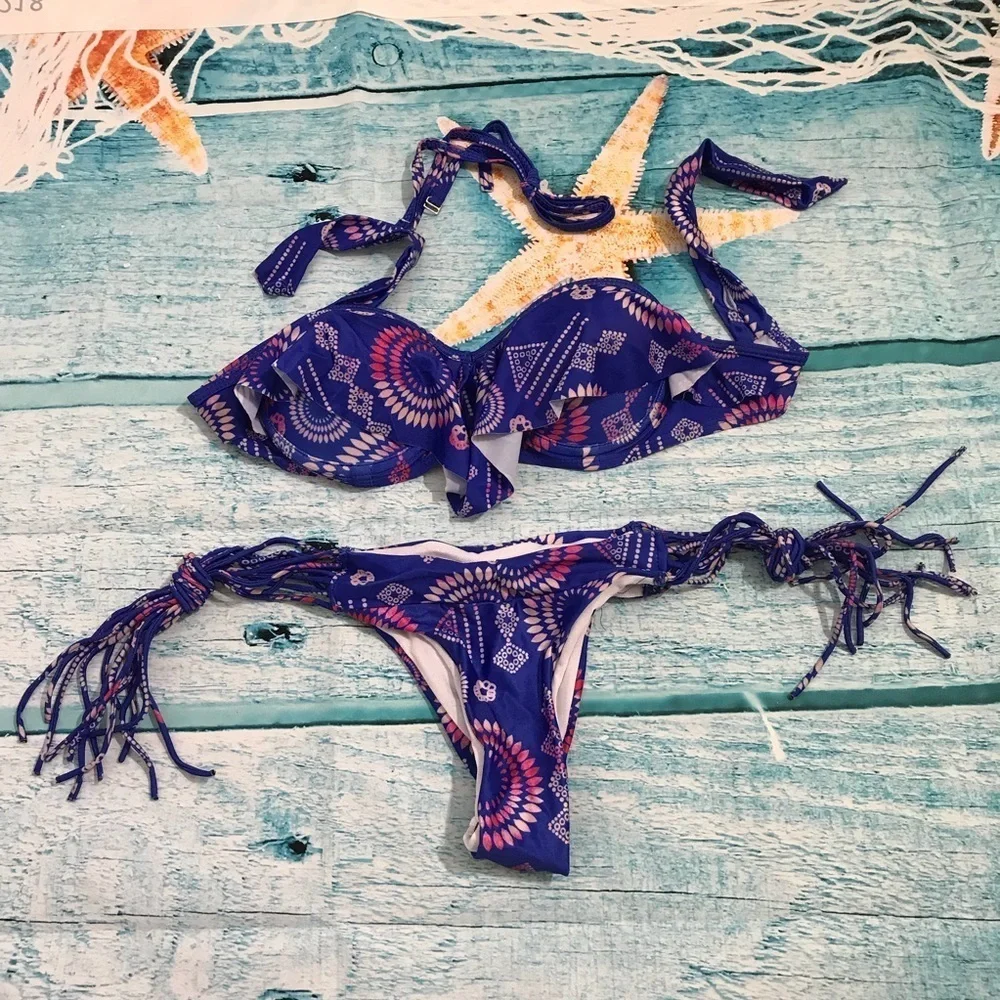 Ruffle top Swimsuit bikini